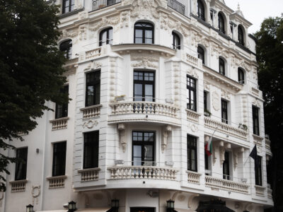 sunny-urban-landscape